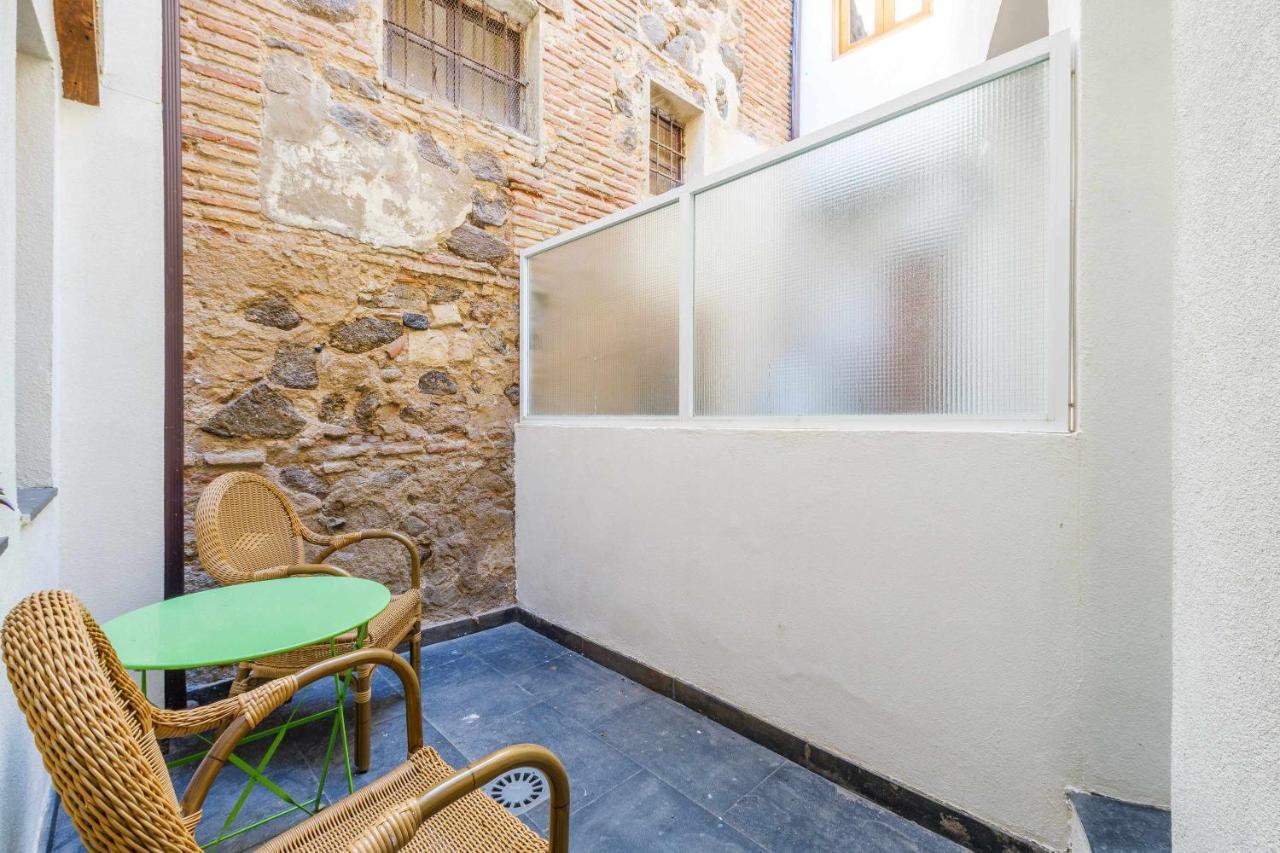 Apartamento con patio junto a la Catedral by Toledo AP Esterno foto