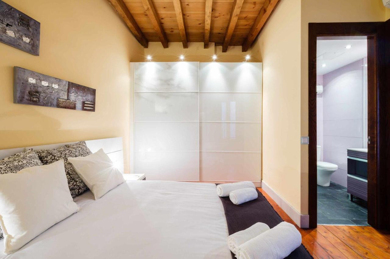 Apartamento con patio junto a la Catedral by Toledo AP Esterno foto
