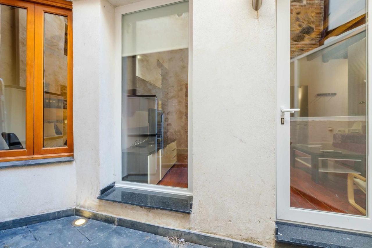 Apartamento con patio junto a la Catedral by Toledo AP Esterno foto