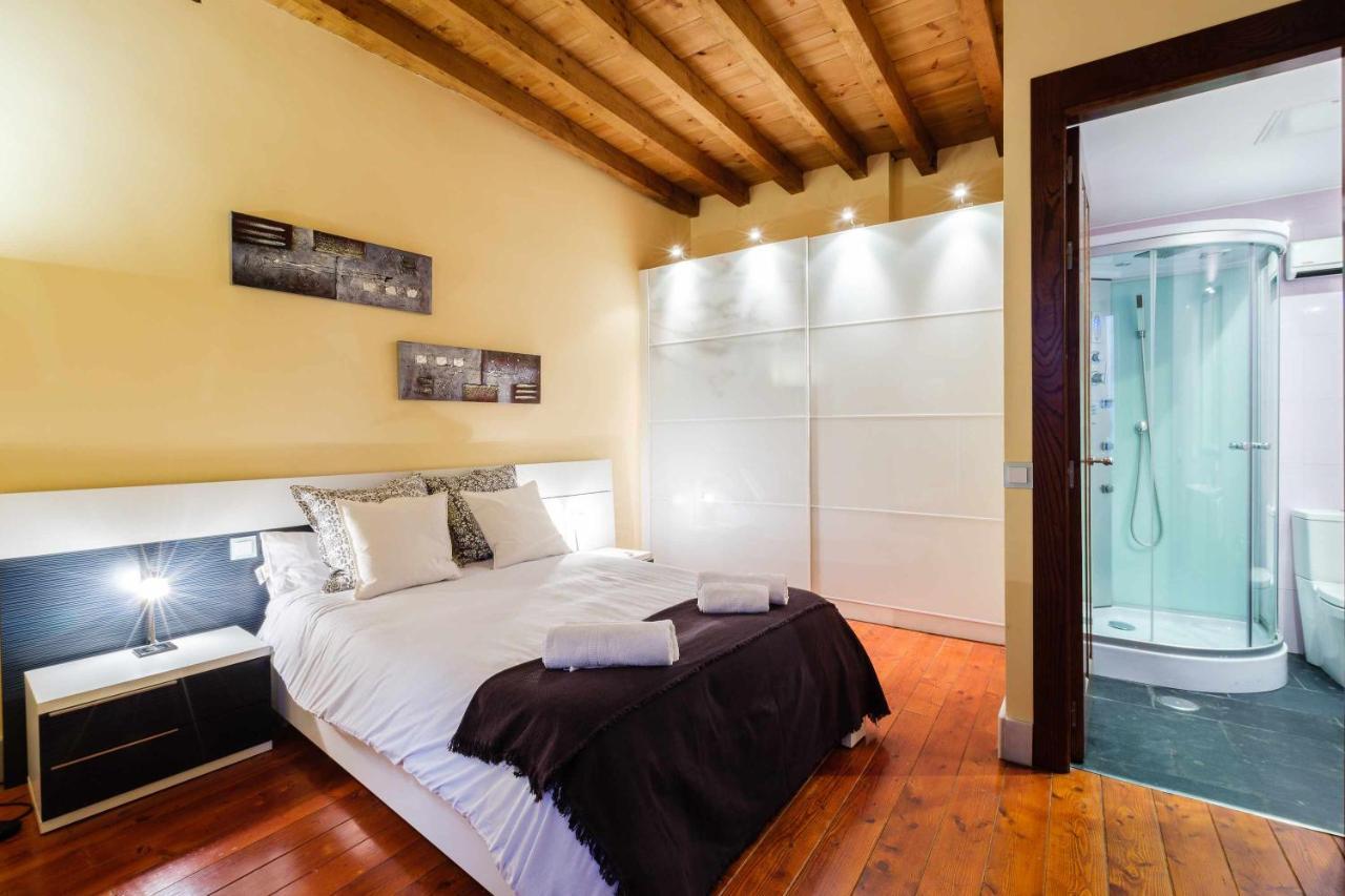 Apartamento con patio junto a la Catedral by Toledo AP Esterno foto