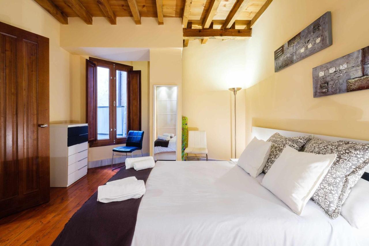 Apartamento con patio junto a la Catedral by Toledo AP Esterno foto