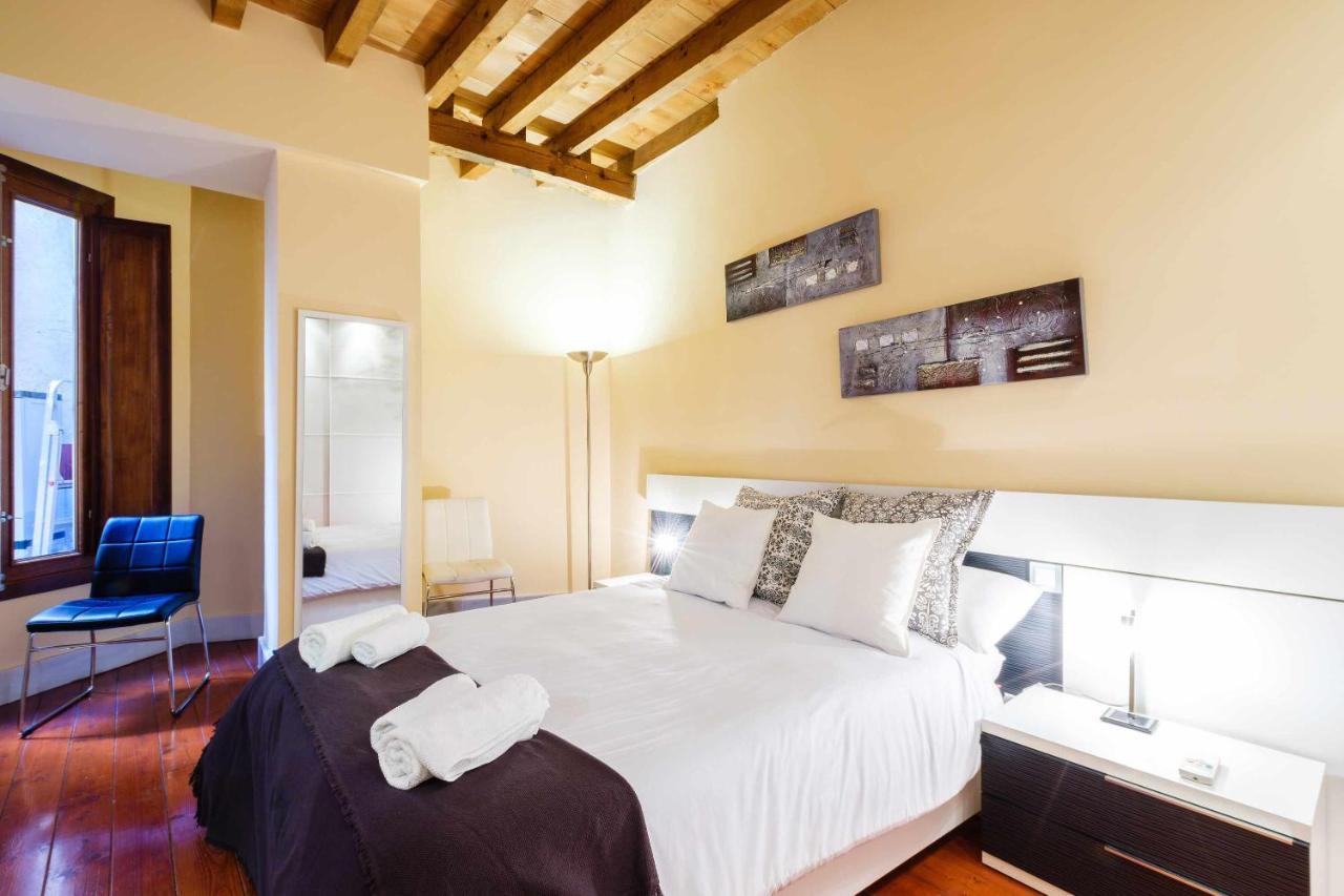 Apartamento con patio junto a la Catedral by Toledo AP Esterno foto