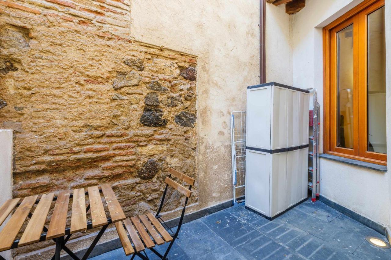 Apartamento con patio junto a la Catedral by Toledo AP Esterno foto